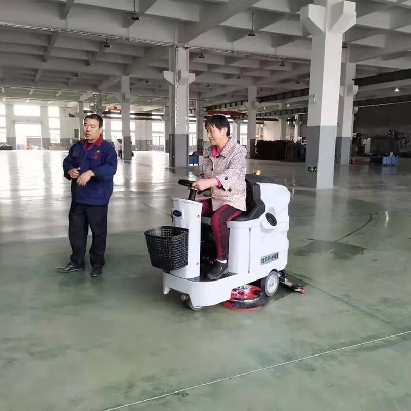 国产洗地机选择优尼斯洗地机厂家